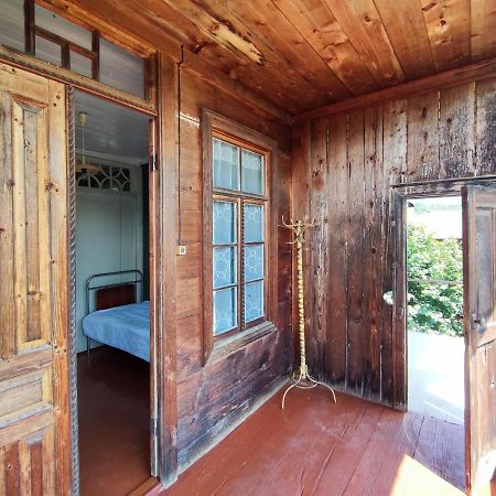 Racha Chogovadze'S Guest House Ambrolauri Eksteriør bilde